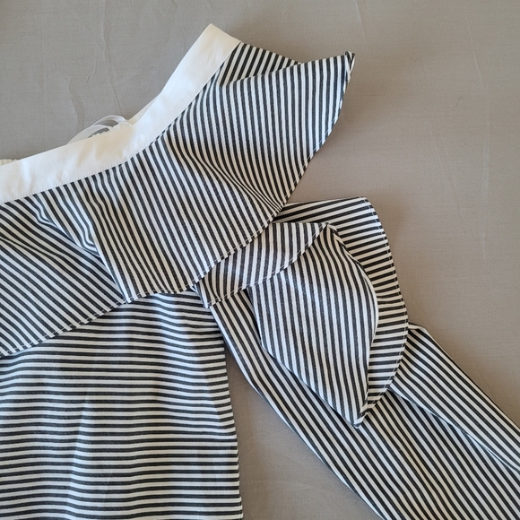 LAUNDRY by Shelli Segal Off the Shoulder Ruffle Blouse - Picture 16 of 16